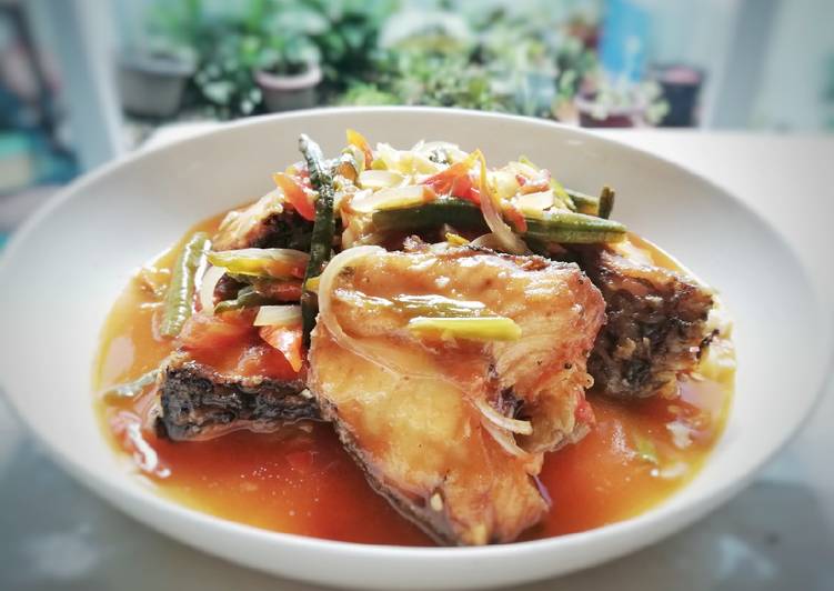 Ikan Nila Asam Manis
