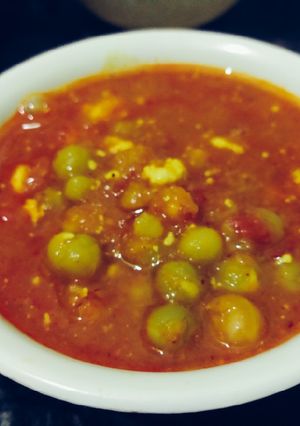 मटर पनीर (Matar paneer recipe in hindi) रेसिपी मुख्य फोटो