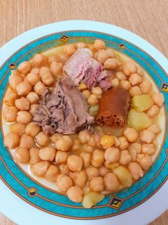 Una foto de Cocido de garbanzos