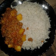 A picture of Coconut rice With Mince & Potato Curry (Aloo Kheema).