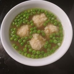A picture of Shrimp Ball Soup.