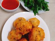 A picture of hột vịt lộn chiên