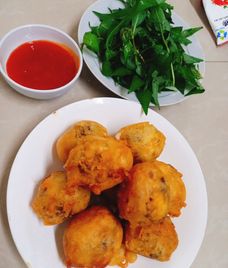 hột vịt lộn chiên