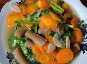 Foto resep Tumis Wortel, Caisin dan Sosis