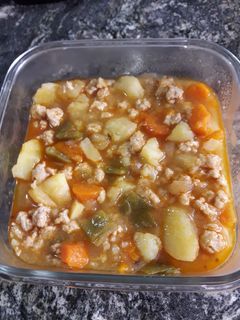 Una foto de Guiso de verduras, patata y soja texturizada