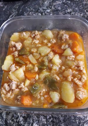 Foto principal de Guiso de verduras, patata y soja texturizada