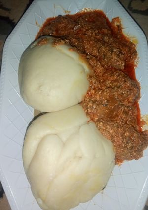 A picture of Pounded Yam and Egusi Soup.