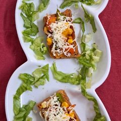 A picture of Rusk Pizza.