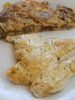 Una foto de Tortilla francesa con pechuga
