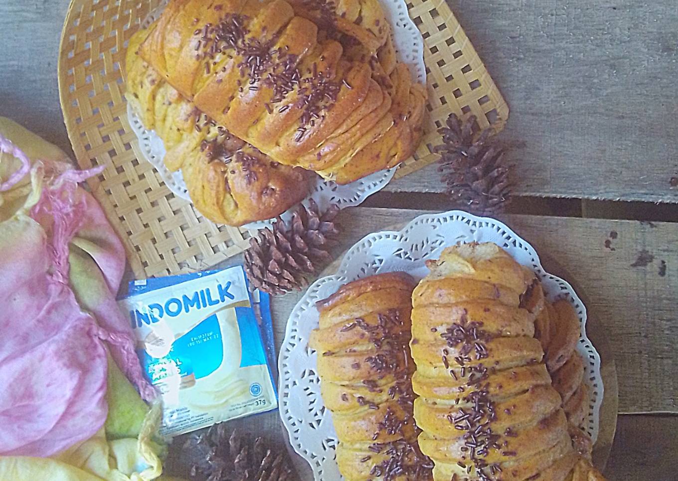 Banana Condensed Milk Bread Or Roti SKM Pisang~Roti Sobek Pisang