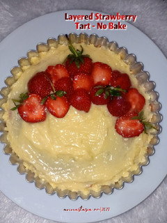 Foto resep Layered Stawberry Tart - No Bake
