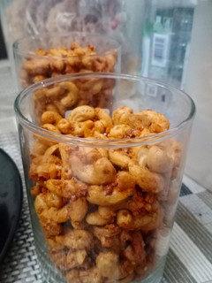 Foto resep Kacang Mede Goreng Bawang Putih ala BundaKeia
