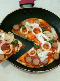 Foto resep Pizza Teflon (empuk, kilat) #BikinRamadanBerkesan