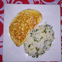 A picture of Omellet de panceta y queso dambo.