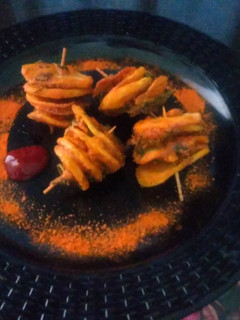 क्रिस्पी पेरी पेरी मसाला पोटैटो (crispy peri peri masala potato recipe in Hindi) रेसिपी मुख्य फोटो