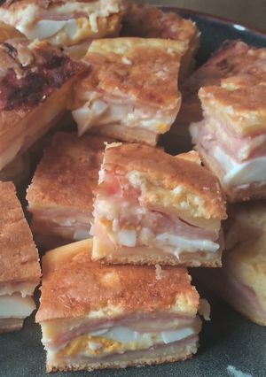 Una foto de Torta de Jamón y Queso con Masa Licuada en Sartén Essen