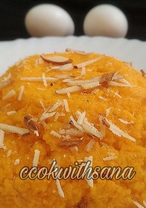 A picture of Egg and Suji Halwa.