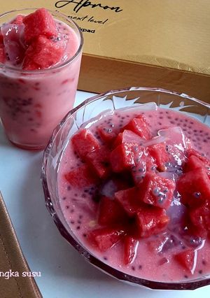 Foto resep Es S6 (Es Semangka Selasih Sari Kelapa Susu Sirup Coco Pandan)