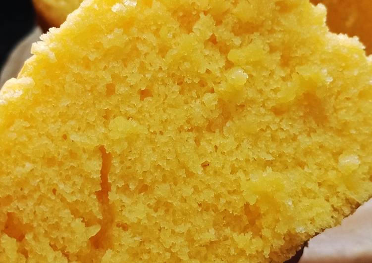 Custard sponge cake