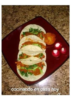 Una foto de Tacos de pollo al pastor