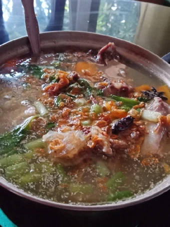 Langkah Gampang Menyiapkan Resep Sop buntut sapi enduuulll yang Sempurna