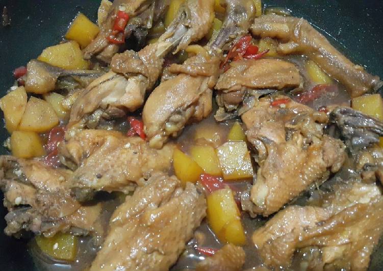 Cara mudah memasak Ayam kecap bumbu ngohiong yang Enak Banget