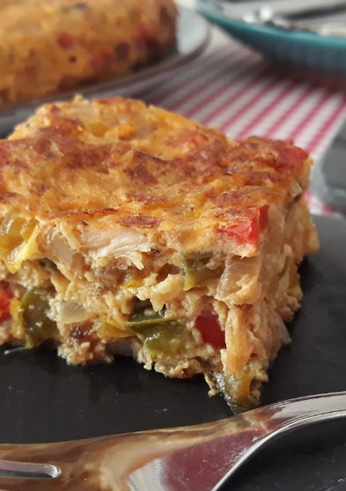 Una foto de Tortilla de bacalao y pimientos