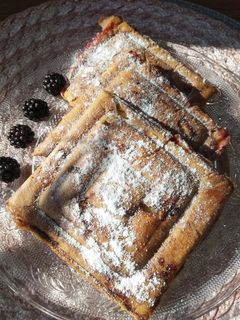 Gluténmentes melegszendvicssütős édes sütemény recept fotója