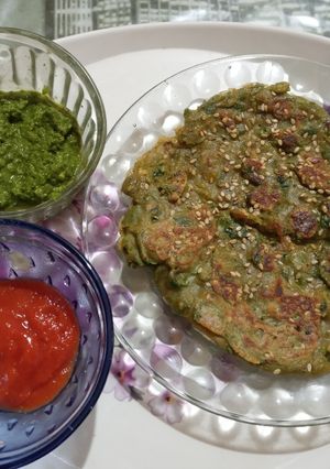 બાજરી ના ચમચમિયા (Bajri Chamchamiya Recipe in Gujarati) રેસીપી મુખ્ય ફોટો