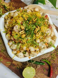 मखाना झालमुड़ी (foxnut jhalmudi recipe in Hindi) रेसिपी मुख्य फोटो