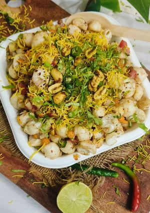 मखाना झालमुड़ी (foxnut jhalmudi recipe in Hindi) रेसिपी मुख्य फोटो