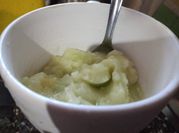 Una foto de helado de melón