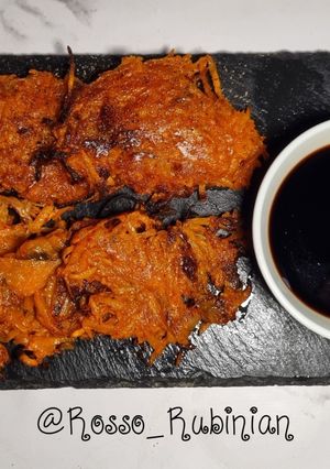 Foto di Frittelle croccanti di patate dolci e kimchi