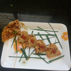 A picture of Pav bhaji paratha.