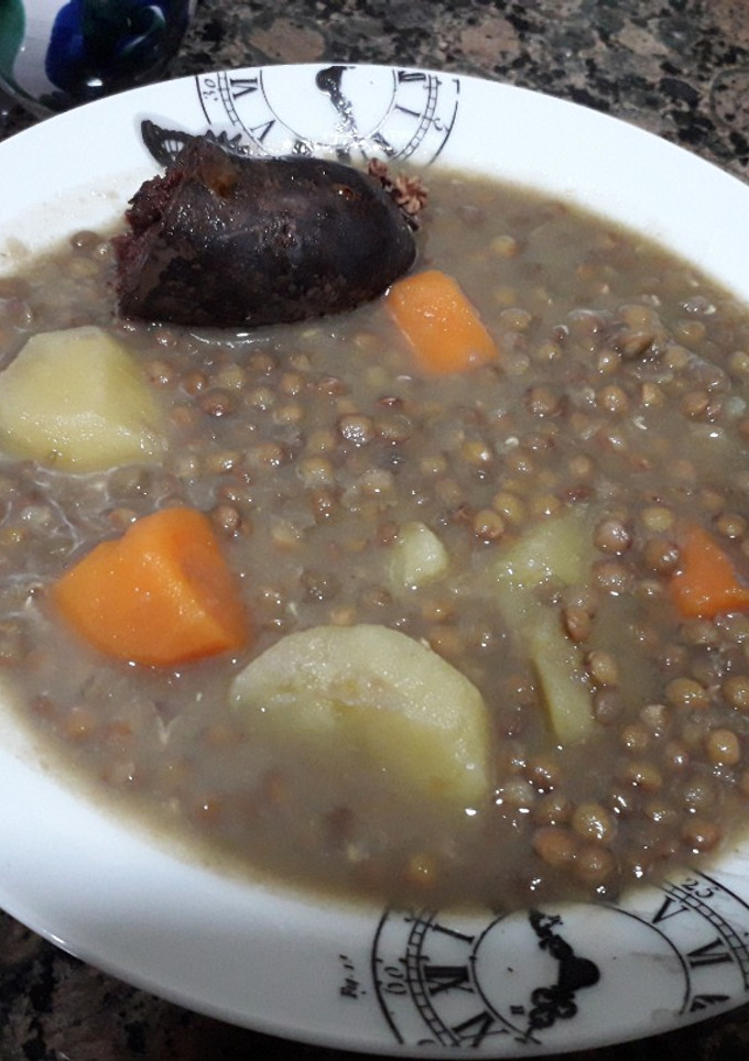 Una foto de Lentejas con morcilla