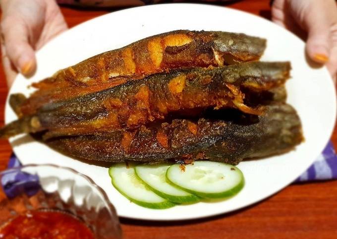  Bagaimana cara memasak Lele Goreng Rempah yang sesuai selera