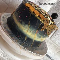 A picture of Butter cream frosting.