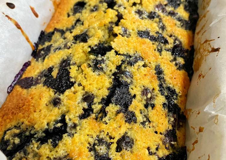 Blueberry Oatmeal Cake