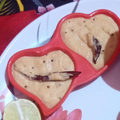 A picture of Peanut chutney.