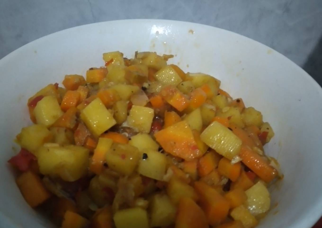 Oseng kentang wortel
