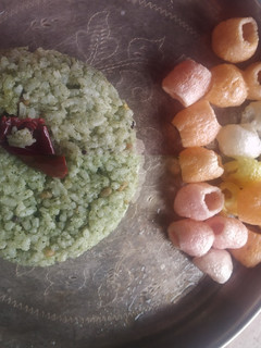 புதினா சாதம் (Puthina satham recipe in tamil) செய்முறை முக்கிய புகைப்படம்