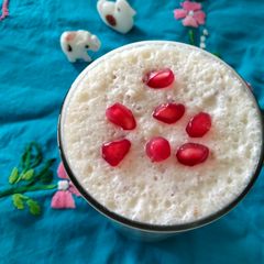 A picture of Apple milkshake.