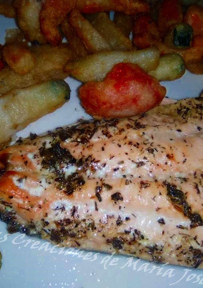 Una foto de Salmón a la sidra