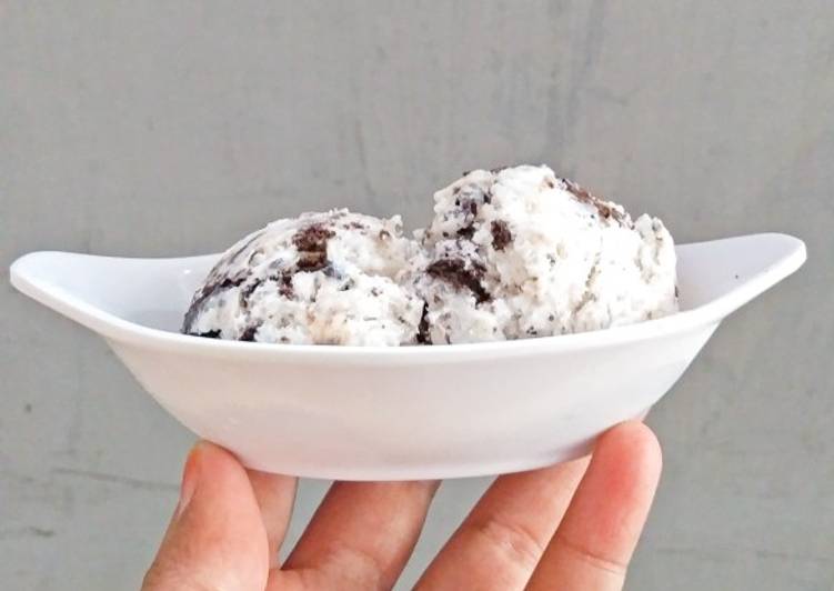 Bagaimana Menyiapkan Ice cream oreo yang Lezat Sekali