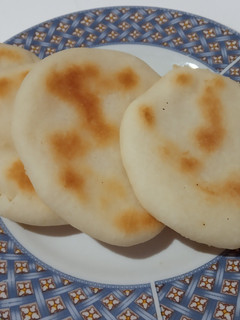 Una foto de Pan de pizza sin gluten y vegano (con bonus track!)