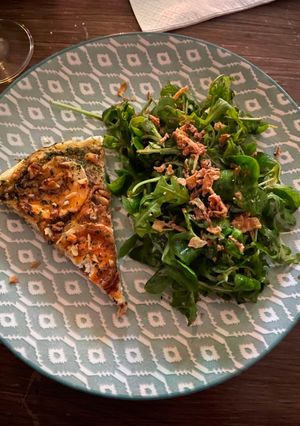 Une photo de Tarte aux champignons de Paris chèvres et noix