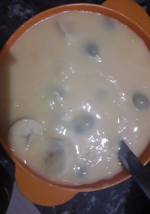 A picture of Fruit Custard.