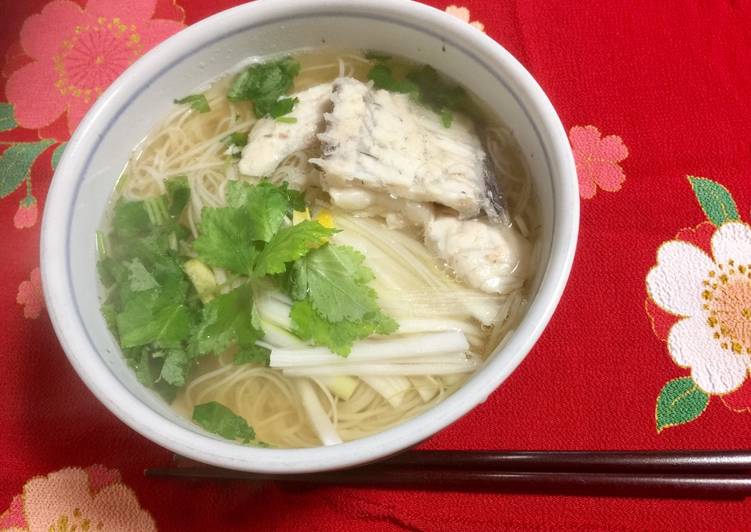 Step-by-Step Guide to Make Any-night-of-the-week Japanese Red Snapper Soup Noodle