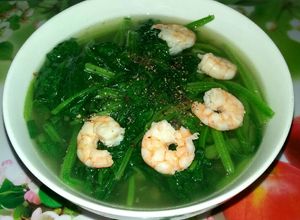 Hình của món Canh tôm cải bó xôi.