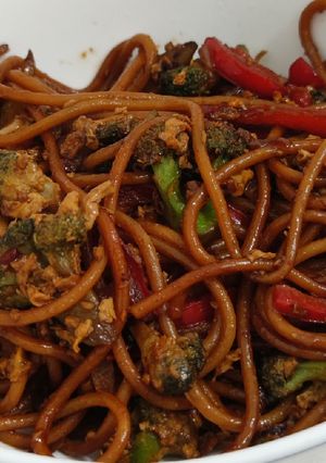 A picture of Stir fry spaghetti special.